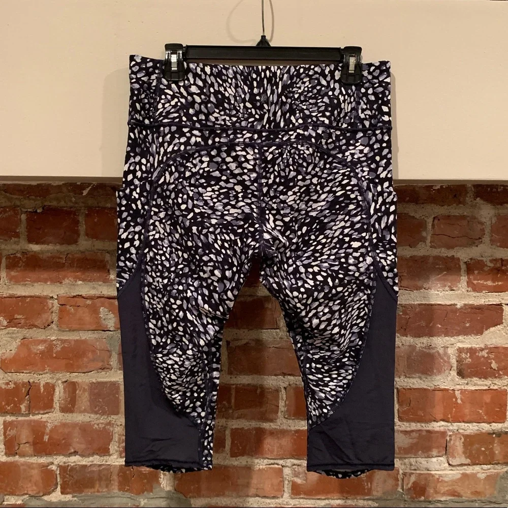 Athleta All In Crop Legging | Womens Large - Picture 7 of 12